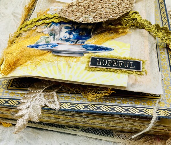 Chinoiserie-Inspired Junk Journal | Vintage Floral Elegance - Image 4