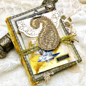 Chinoiserie-Inspired Junk Journal – Vintage Elegance with Floral Charm Hardcover Trinketz