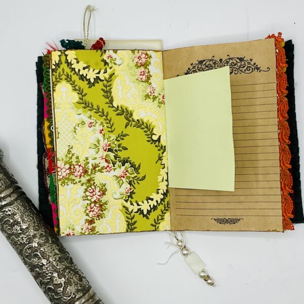 vintage style grungy notebooks Journals Trinketz 10